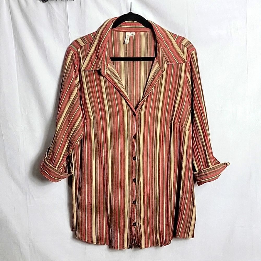 🖤5/$20🖤 ST. JOHN'S BAY.. striped button down top..